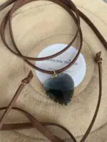 Corazon LOVE YOU 
GRIS -CUERO